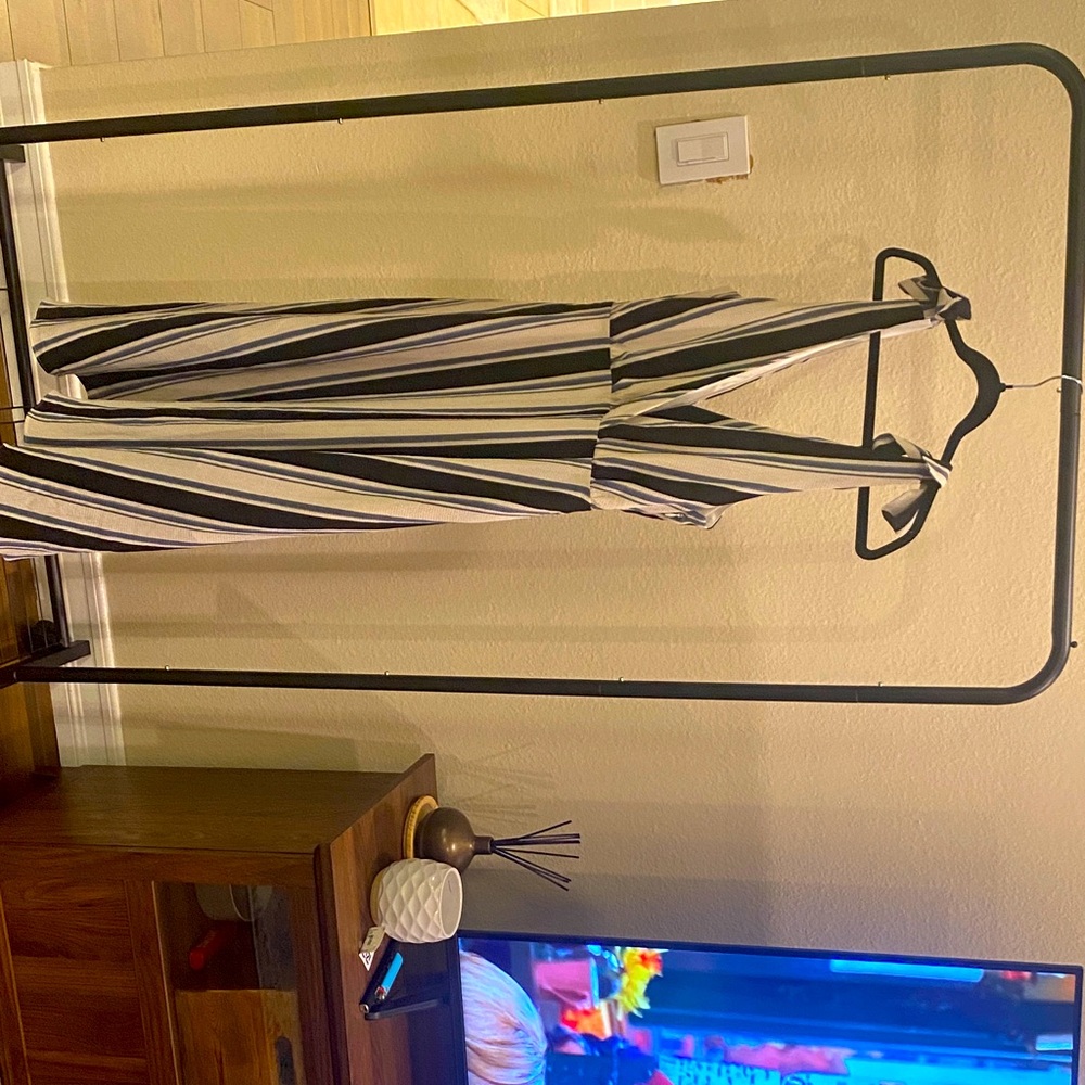 ALI & JAY Striped Midi Dress